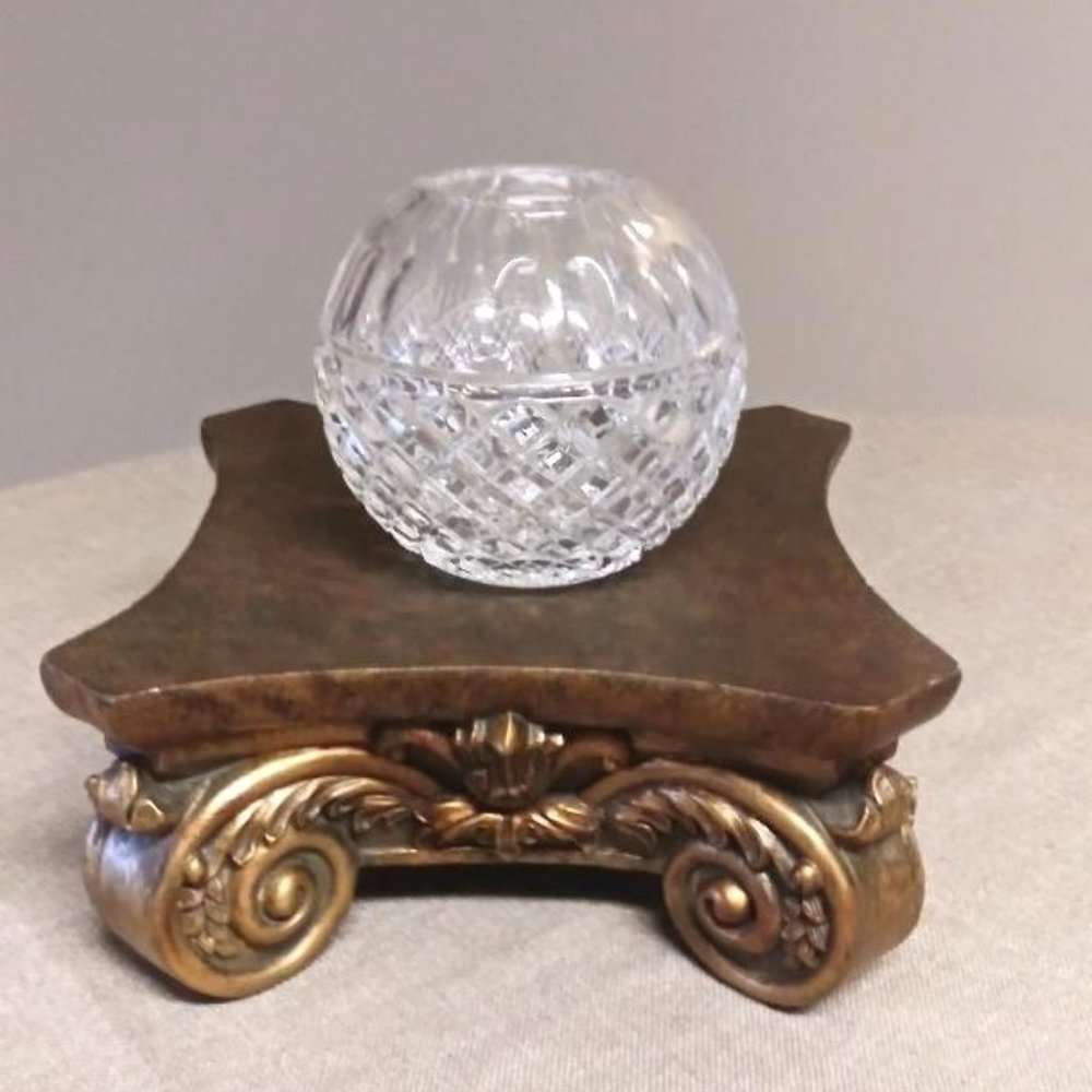 Imperial 24 Lead Crystal Rose Bowl